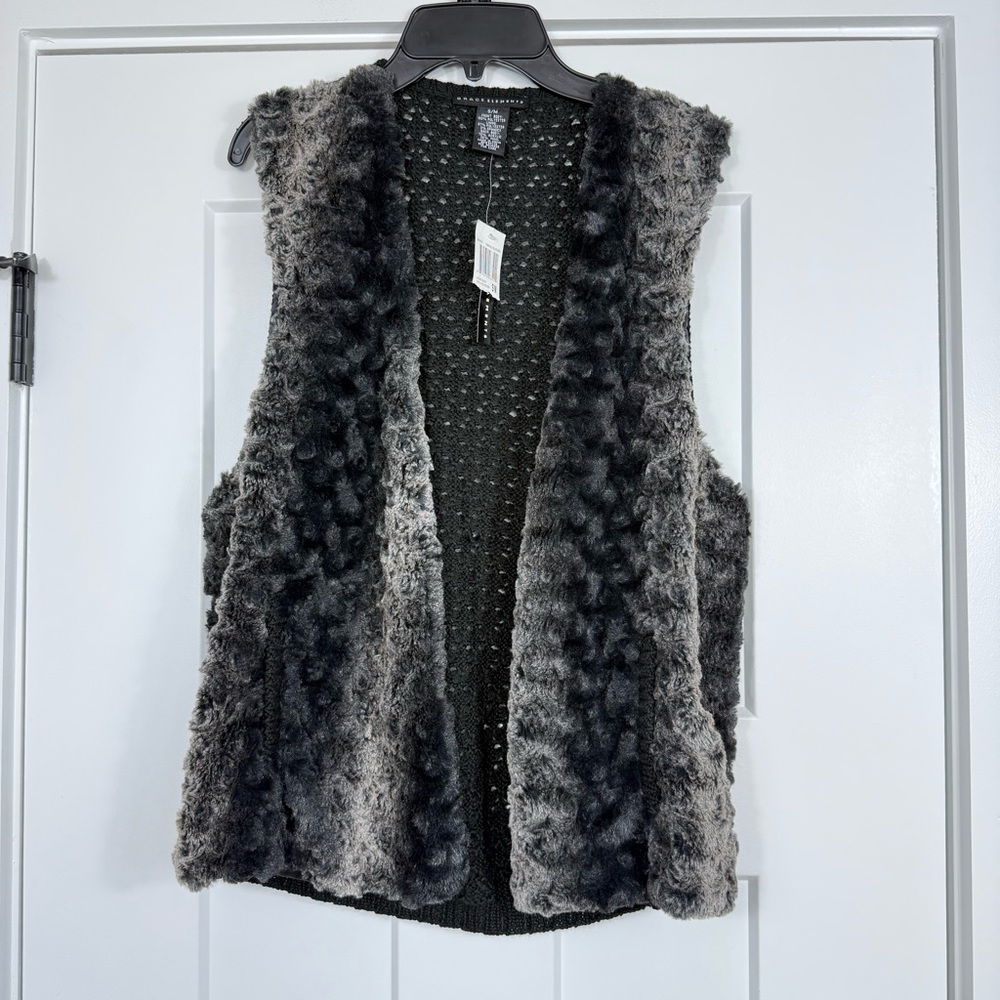 NWT Grace Elements Faux Fur Vest Womens S/M Black Gray Open Wool Blend